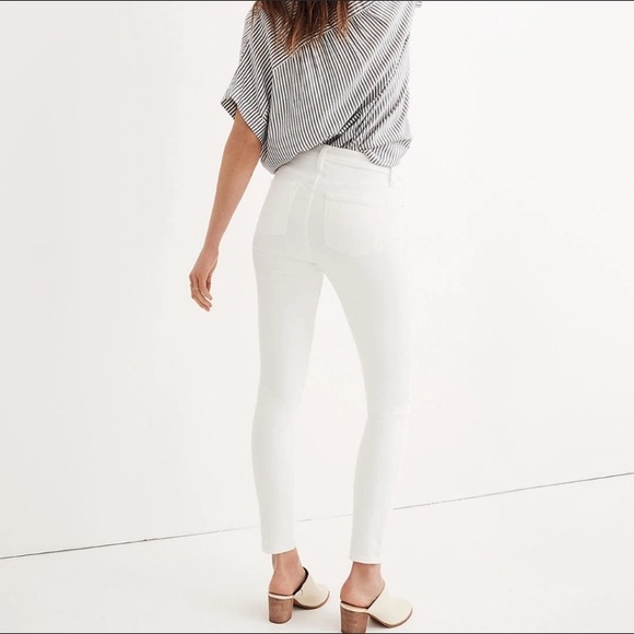 Madewell - White 9” High Rise Skinny Jeans - Picture 2 of 12